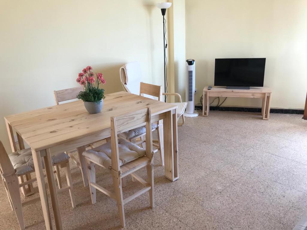 El Faro Apartaments Platja Llarga-Les Salines-Tgn Тарагона Екстериор снимка