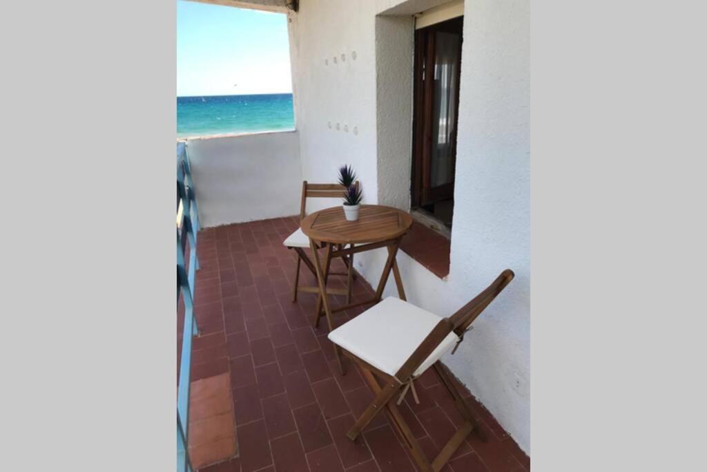 El Faro Apartaments Platja Llarga-Les Salines-Tgn Тарагона Екстериор снимка