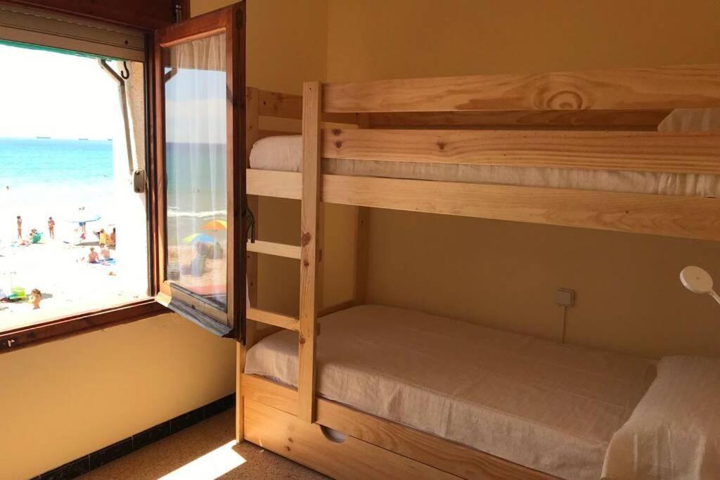 El Faro Apartaments Platja Llarga-Les Salines-Tgn Тарагона Екстериор снимка