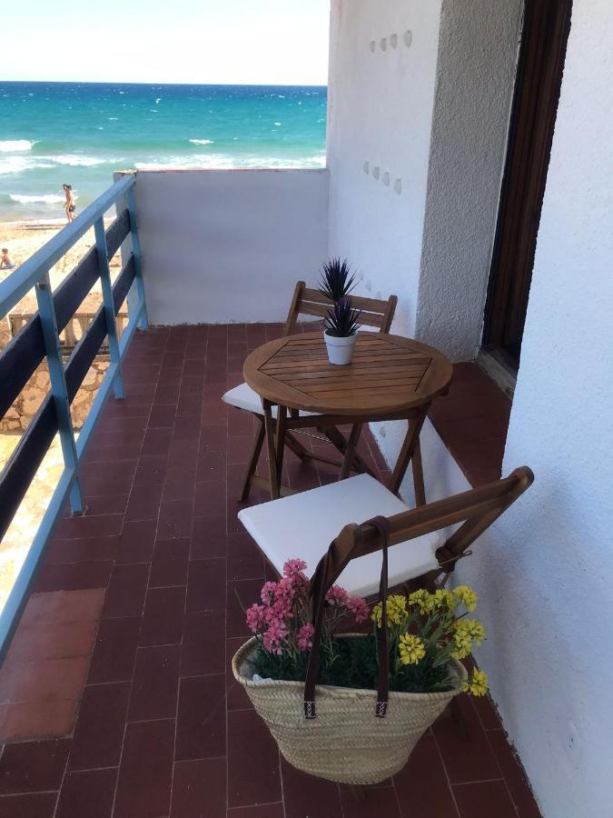 El Faro Apartaments Platja Llarga-Les Salines-Tgn Тарагона Екстериор снимка