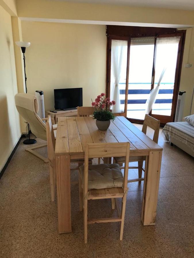 El Faro Apartaments Platja Llarga-Les Salines-Tgn Тарагона Екстериор снимка