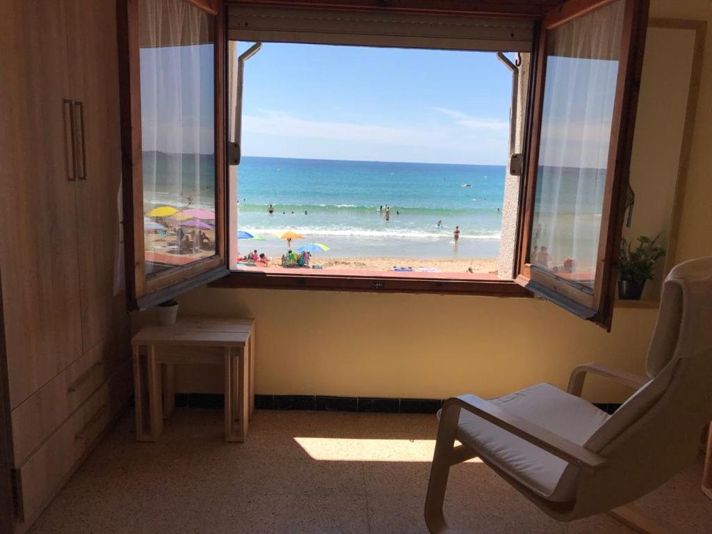 El Faro Apartaments Platja Llarga-Les Salines-Tgn Тарагона Екстериор снимка