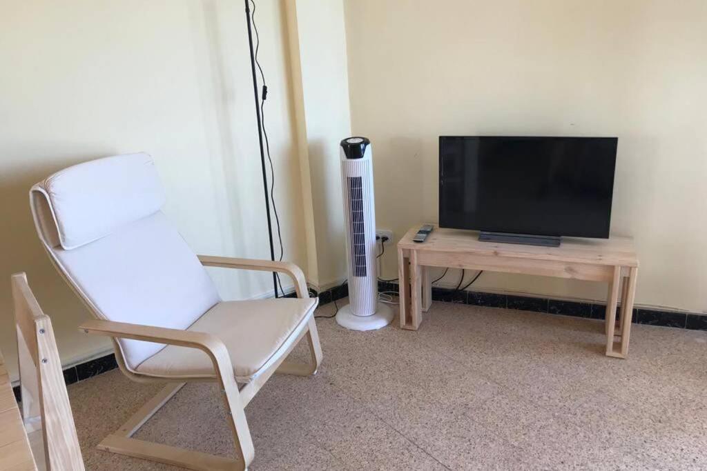 El Faro Apartaments Platja Llarga-Les Salines-Tgn Тарагона Екстериор снимка