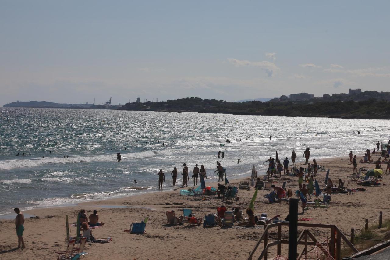 El Faro Apartaments Platja Llarga-Les Salines-Tgn Тарагона Екстериор снимка