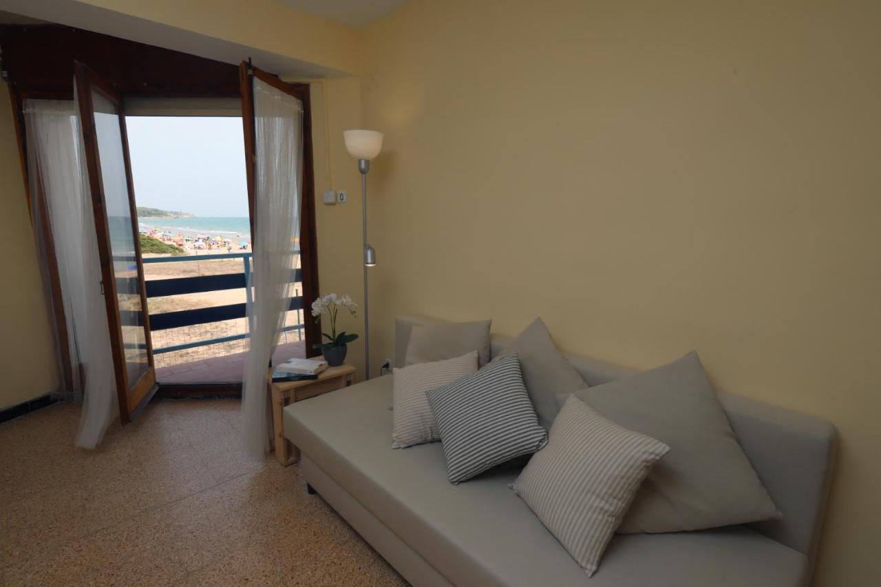 El Faro Apartaments Platja Llarga-Les Salines-Tgn Тарагона Екстериор снимка